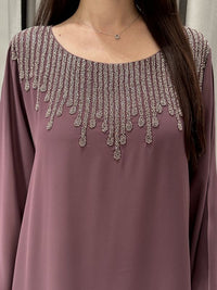 قطعتان من الشيفون المطرز يدوياً