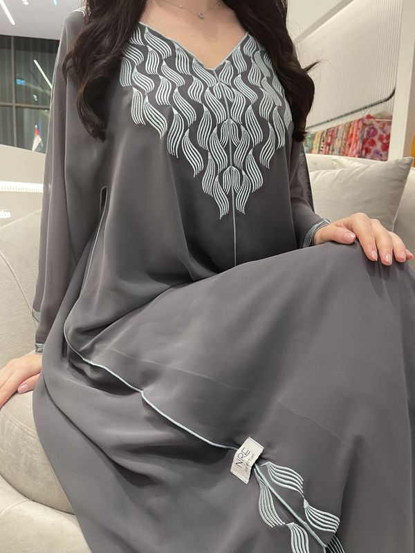 تطريز آلي من الشيفون