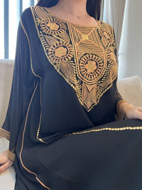 تطريز آلي من الشيفون