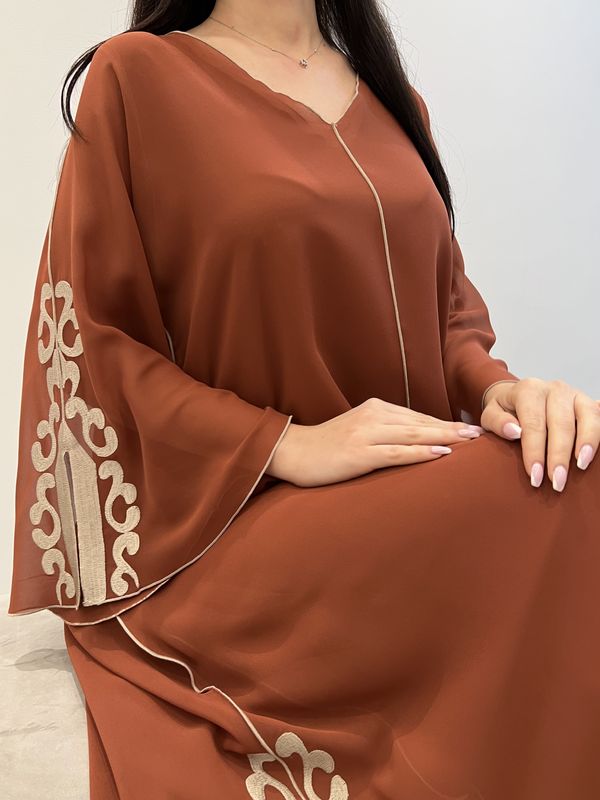 تطريز آلي من الشيفون