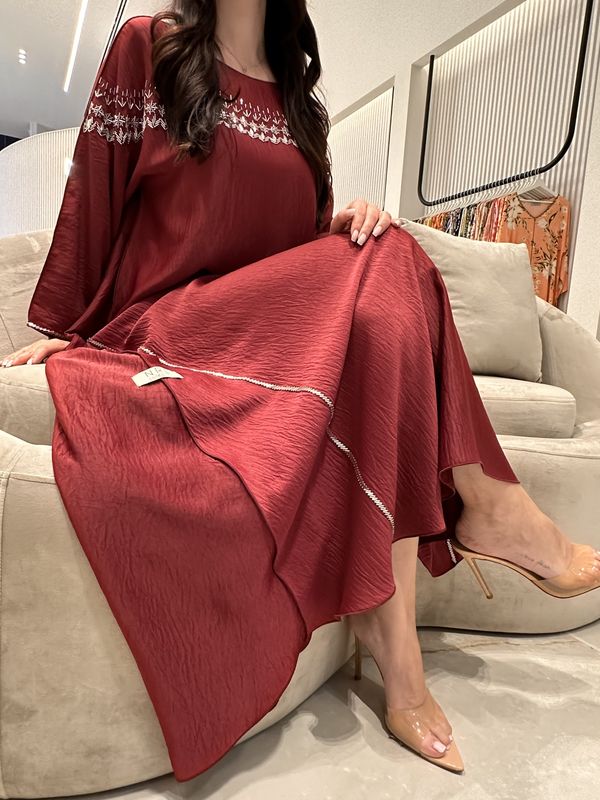 فستان من الكريب الحريري