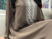 تطريز آلي من الشيفون