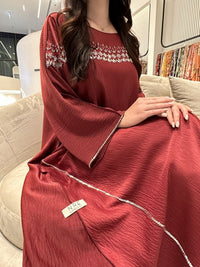 فستان من الكريب الحريري