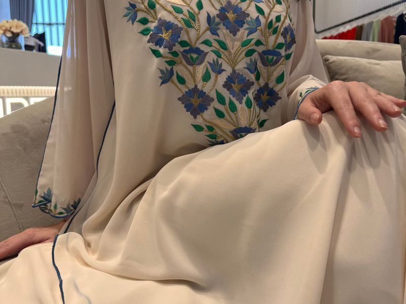تطريز آلي من الشيفون