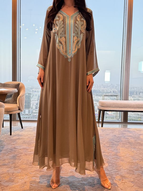تطريز آلي من الشيفون