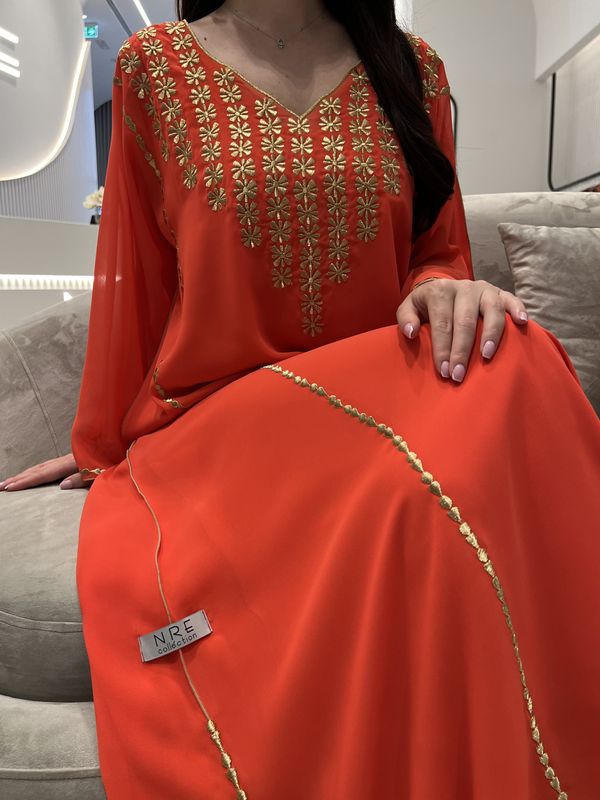 تطريز آلي من الشيفون