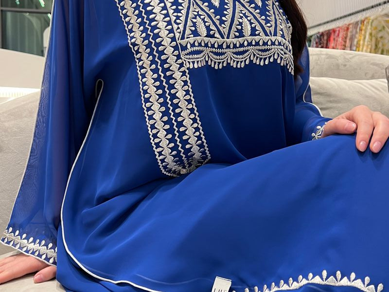 تطريز آلي من الشيفون