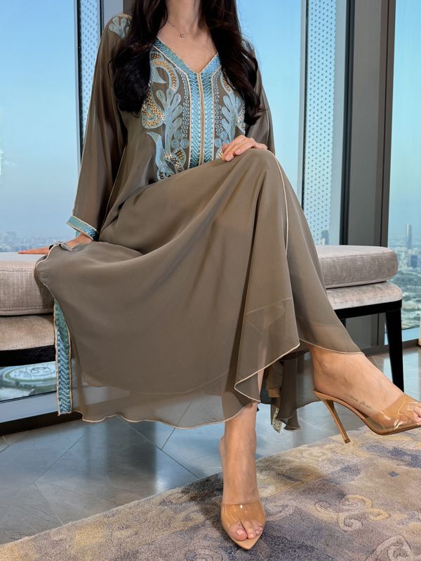 تطريز آلي من الشيفون