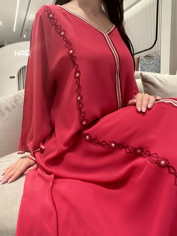 تطريز آلي من الشيفون