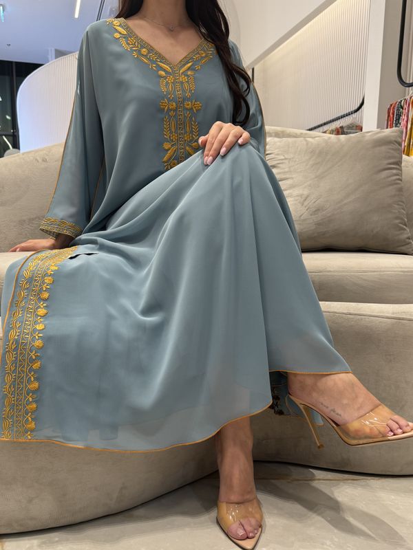 تطريز آلي من الشيفون